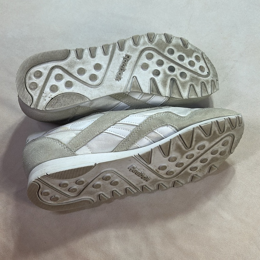 Reebok Classics - Picture 4 of 8